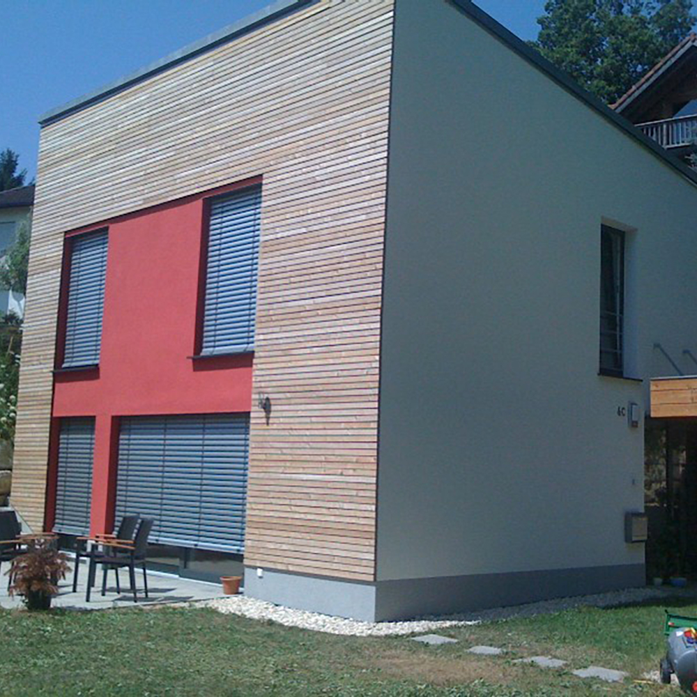 Einfamilienwohnhaus am Hang